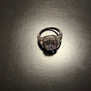 Gemstone ring